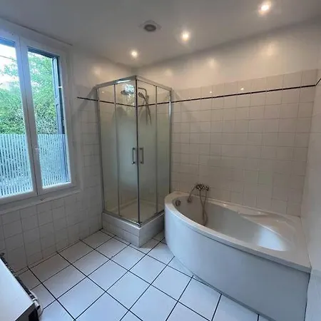 La Rosaline Maison Avec Clim Apartment Nimes